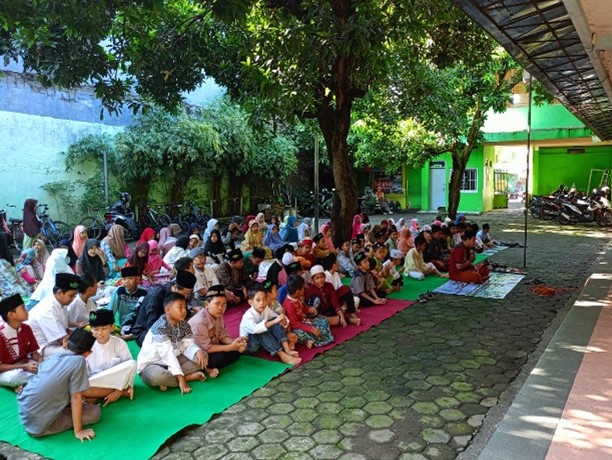 SD Islam NU Pungkuran Gelar Khotmil Qur’an dan Wisuda Tahfidz