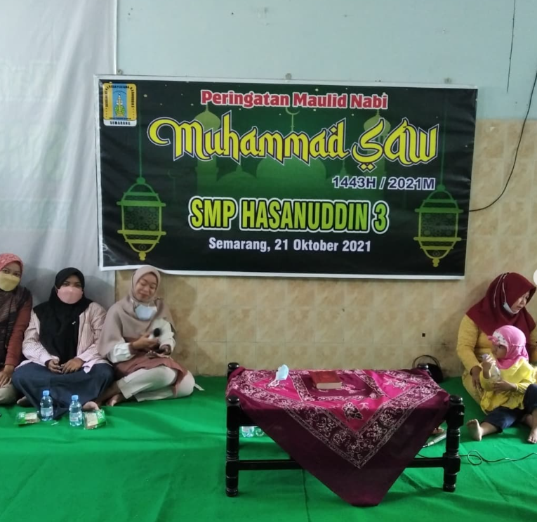 MEMPERINGATI MAULID NABI SAW